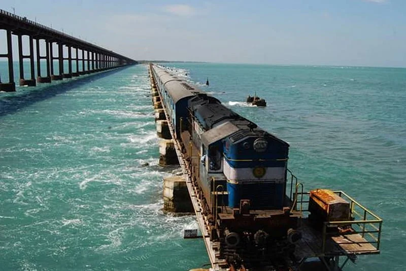 Innovative Bridge Designs Shaping India's Infrastructure 3 Indian Train Bridge in the Ocean